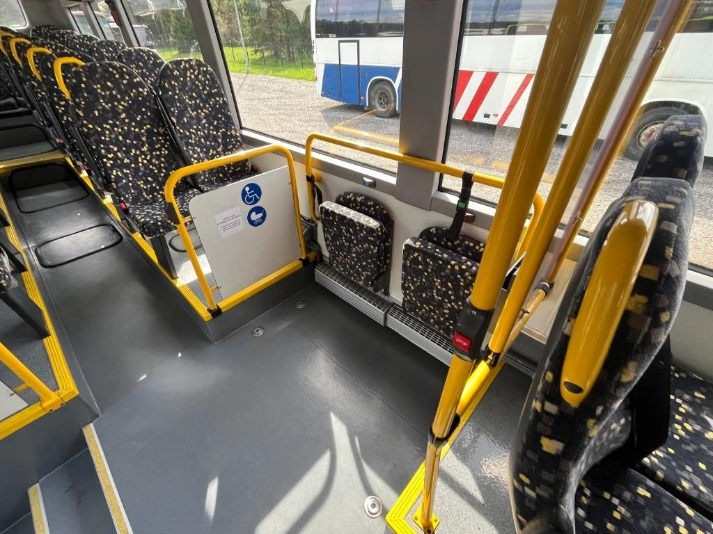 Suburban bus Volvo 8900 B8R: picture 10
