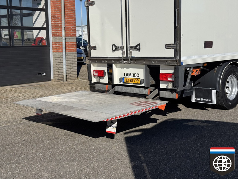 DAF CF 330 FA Space Cab / deepfreezer -30oC / TAILLIFT / - Refrigerator truck: picture 5 DAF CF 330 FA Space Cab / deepfreezer -30oC / TAILLIFT / - Refrigerator truck: picture 5