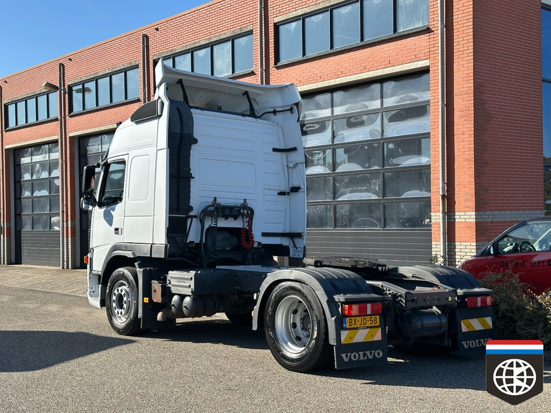 Volvo FM 370 EEV 4X2 NIGHT A/C - AUTOMATIC - EURO 5 - Tractor unit: picture 4 Volvo FM 370 EEV 4X2 NIGHT A/C - AUTOMATIC - EURO 5 - Tractor unit: picture 4