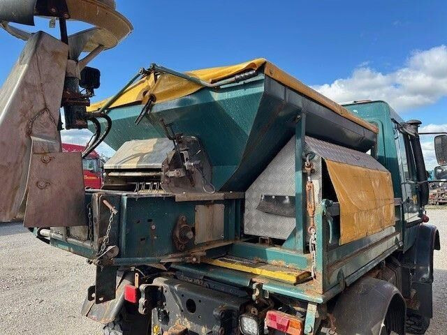 Unimog U 1400 4x4,Winterdienst,Schneeschild,Salzstreuer - Construction machinery: picture 2 Unimog U 1400 4x4,Winterdienst,Schneeschild,Salzstreuer - Construction machinery: picture 2