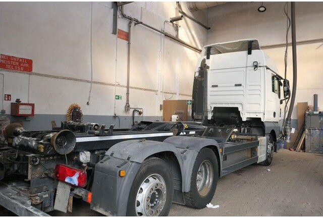 MAN 26.400 TGX BL 6x2, Meiller RK 20.65, Funk, Lenk - Hook lift truck: picture 2 MAN 26.400 TGX BL 6x2, Meiller RK 20.65, Funk, Lenk - Hook lift truck: picture 2