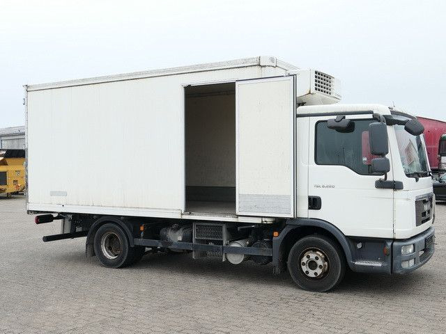 MAN 8.220 TGL BL 4x2, Thermo King, 3. Sitz, 5m lang - Refrigerator truck: picture 5 MAN 8.220 TGL BL 4x2, Thermo King, 3. Sitz, 5m lang - Refrigerator truck: picture 5