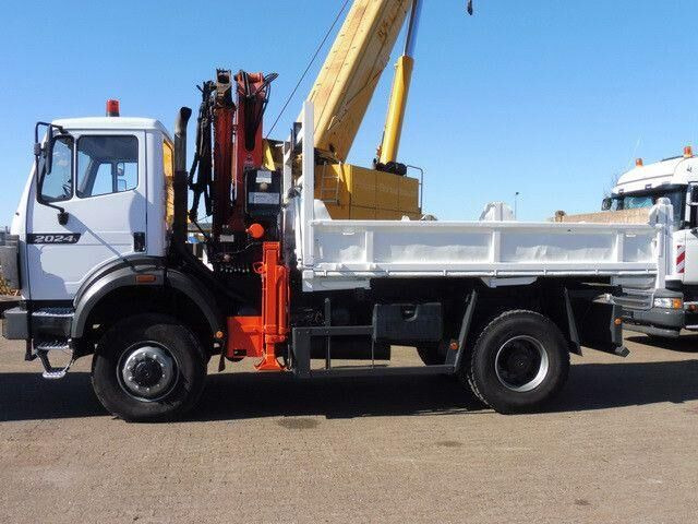 Mercedes-Benz 2024 AK 4x4, Tals AK 140.1 A3, Greifersteuerung - Tipper: picture 2 Mercedes-Benz 2024 AK 4x4, Tals AK 140.1 A3, Greifersteuerung - Tipper: picture 2