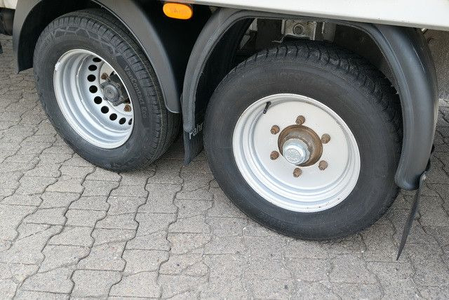 Curtain side van Mercedes-Benz 519 CDI Sprinter 6x2, 3.4to. NL, Klima, Navi: picture 9