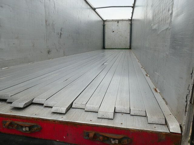 Peischl 90m³, 8mm Boden, Neue Bremsen - Closed box semi-trailer: picture 5 Peischl 90m³, 8mm Boden, Neue Bremsen - Closed box semi-trailer: picture 5