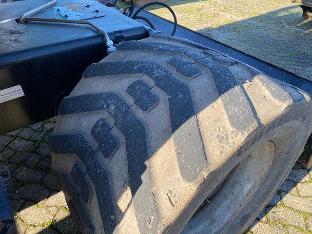 Terex TW 110, Verstellausleger, Pratzenabstützung - Wheel excavator: picture 5 Terex TW 110, Verstellausleger, Pratzenabstützung - Wheel excavator: picture 5