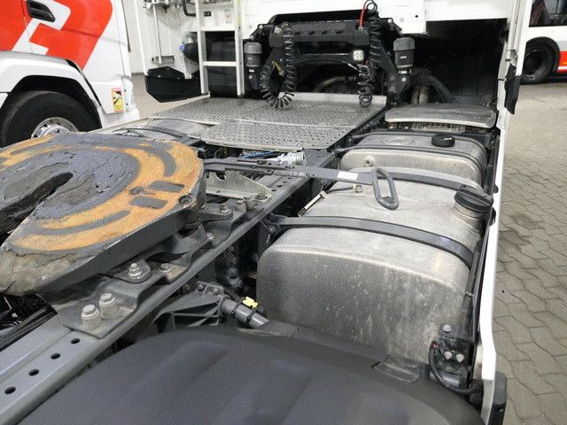 DAF XG 530 FT 4x2, Hydr., Klima, Alu-Felgen,Intarder - Tractor unit: picture 4 DAF XG 530 FT 4x2, Hydr., Klima, Alu-Felgen,Intarder - Tractor unit: picture 4