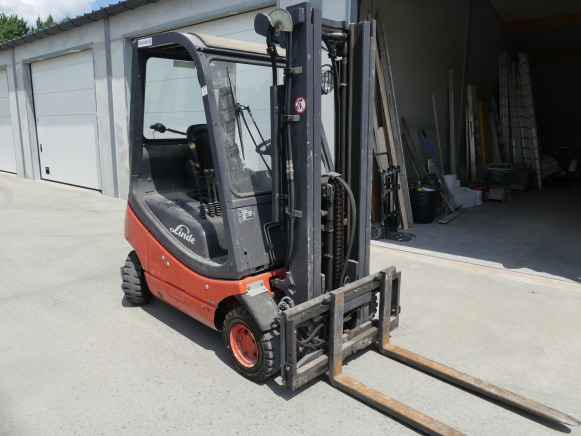 Chariot élévateur Linde H16T-03 - LPG forklift: picture 2 Chariot élévateur Linde H16T-03 - LPG forklift: picture 2