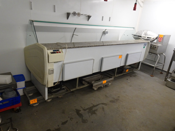 Comptoir frigo, marque ZOIN
modèle : Melody Y 300 Statico - bbianco
numéro : 5629/07
année : 2007
Toir frigo, marque ZOIN
modèle : Melody Y 300 Statico - bbianco
numéro : 5629/07
anné frigo, marque ZO - Food processing equipment: picture 2 Comptoir frigo, marque ZOIN
modèle : Melody Y 300 Statico - bbianco
numéro : 5629/07
année : 2007
Toir frigo, marque ZOIN
modèle : Melody Y 300 Statico - bbianco
numéro : 5629/07
anné frigo, marque ZO - Food processing equipment: picture 2