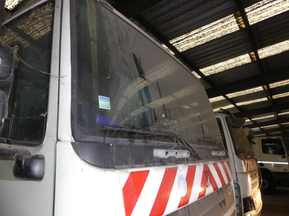 REF:C37 - Camion poubelle (pour pièces) DAF CF75.310 - Garbage truck: picture 5 REF:C37 - Camion poubelle (pour pièces) DAF CF75.310 - Garbage truck: picture 5