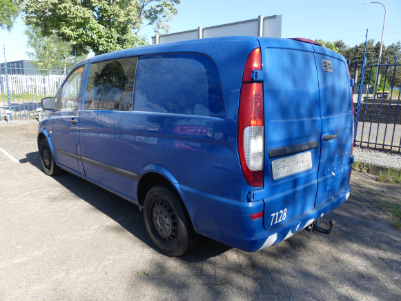 REF:7128 - Camionnette Mercedes-Benz Vito (2011-346.992 km) - Van: picture 4 REF:7128 - Camionnette Mercedes-Benz Vito (2011-346.992 km) - Van: picture 4