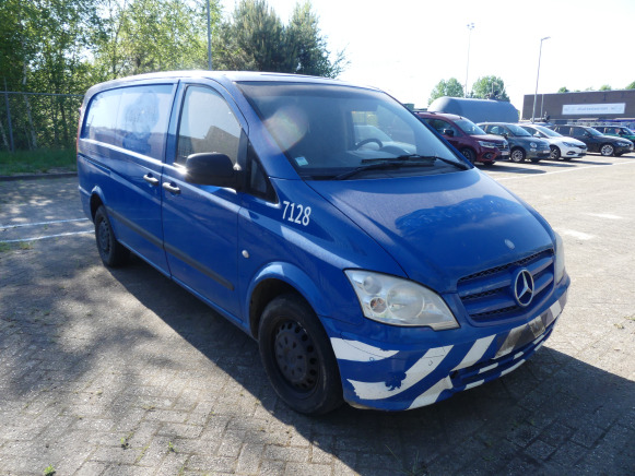 REF:7128 - Camionnette Mercedes-Benz Vito (2011-346.992 km) - Van: picture 2 REF:7128 - Camionnette Mercedes-Benz Vito (2011-346.992 km) - Van: picture 2