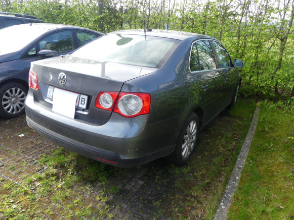 Voiture Volkswagen Jetta ( WVWZZZ1KZ9M075937 ) - Car: picture 5 Voiture Volkswagen Jetta ( WVWZZZ1KZ9M075937 ) - Car: picture 5