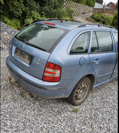 Skoda fabia - Car: picture 4 Skoda fabia - Car: picture 4