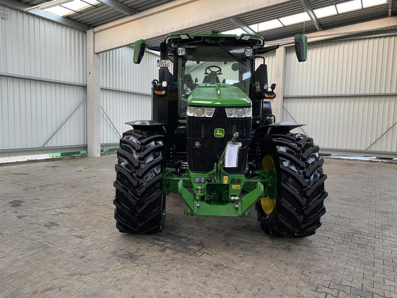 John Deere 7R 310 - Farm tractor: picture 4 John Deere 7R 310 - Farm tractor: picture 4