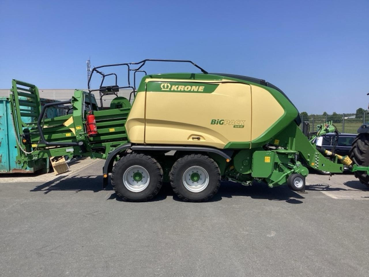 Krone Big Pack 1270 VC - Square baler: picture 1 Krone Big Pack 1270 VC - Square baler: picture 1
