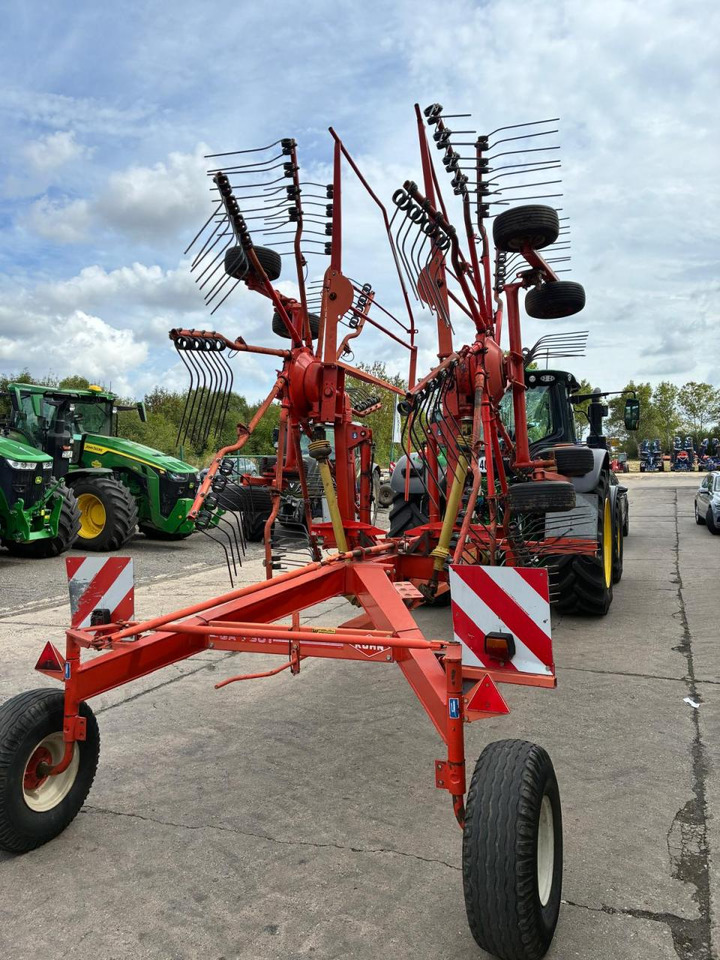 Kuhn GA 7301 - Tedder/ Rake: picture 3 Kuhn GA 7301 - Tedder/ Rake: picture 3