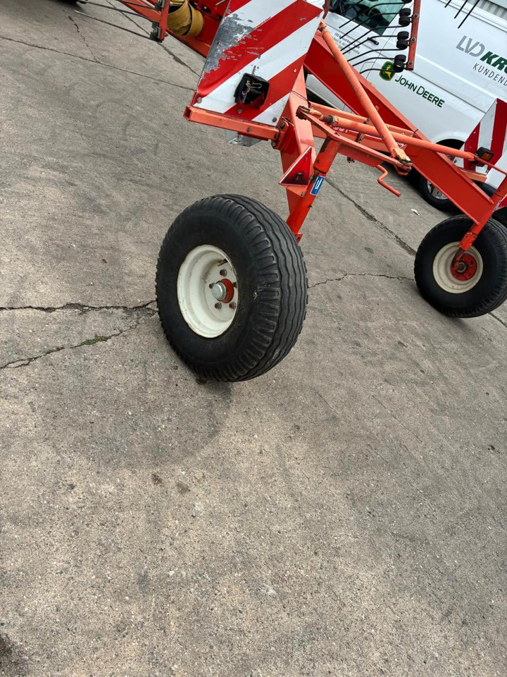 Kuhn GA 7301 - Tedder/ Rake: picture 2 Kuhn GA 7301 - Tedder/ Rake: picture 2