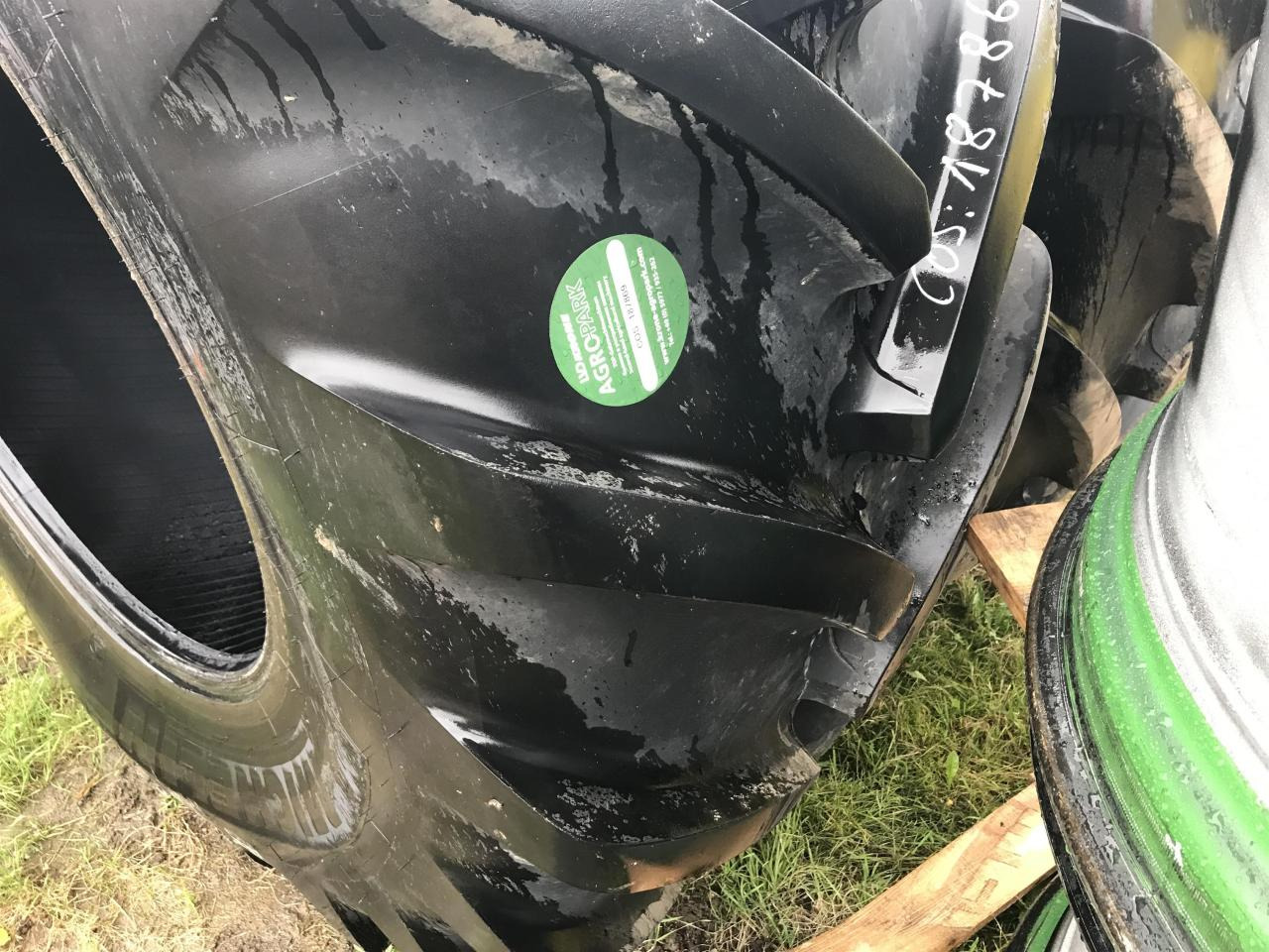 Michelin 710/70R42 - Tire for Agricultural machinery: picture 3 Michelin 710/70R42 - Tire for Agricultural machinery: picture 3