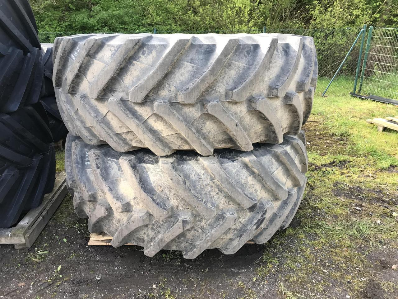 Trelleborg 710/75R42 - Tire for Agricultural machinery: picture 1 Trelleborg 710/75R42 - Tire for Agricultural machinery: picture 1