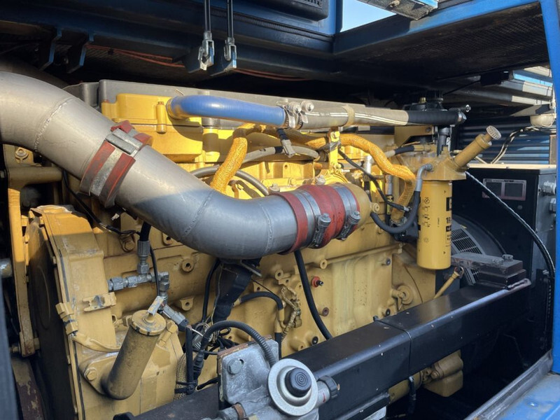 Caterpillar C 13 Leroy Somer 400 kVA Silent generatorset - Generator set: picture 4 Caterpillar C 13 Leroy Somer 400 kVA Silent generatorset - Generator set: picture 4