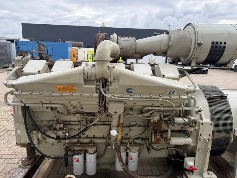 Cummins KTA 38 G5 Leroy Somer 1000 kVA noodstroom generatorset - Generator set: picture 5 Cummins KTA 38 G5 Leroy Somer 1000 kVA noodstroom generatorset - Generator set: picture 5
