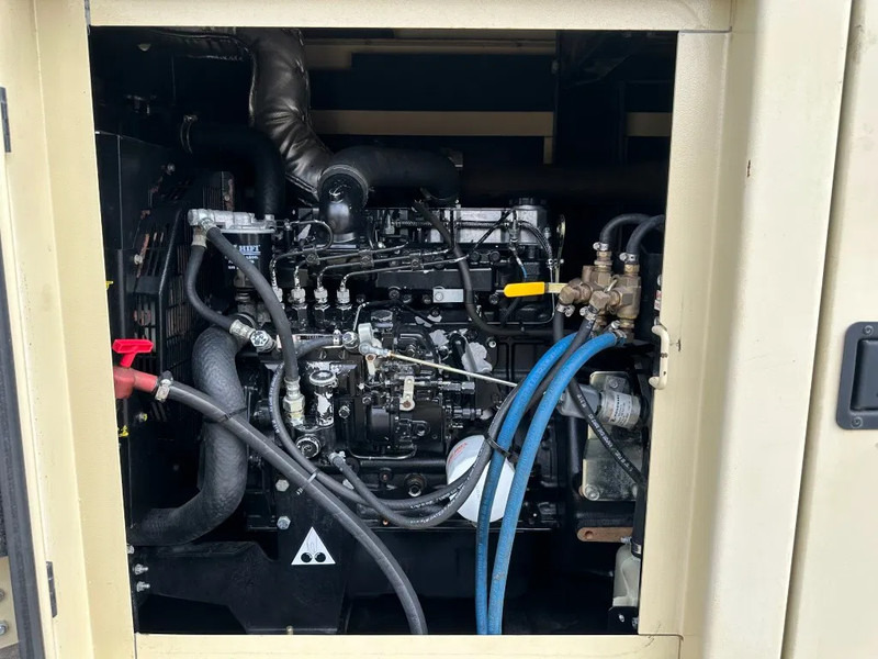 Generator set Doosan G40 Mitsubishi Leroy Somer 40 kVA Silent Rental generatorset: picture 10