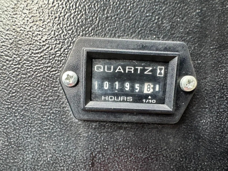Generator set Doosan G40 Mitsubishi Leroy Somer 40 kVA Silent Rental generatorset: picture 11