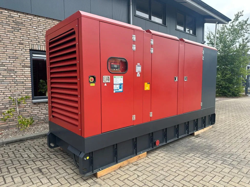Doosan Mecc Alte Spa 680 kVA Silent generatorset as New Demo 2021 ! - Generator set: picture 5 Doosan Mecc Alte Spa 680 kVA Silent generatorset as New Demo 2021 ! - Generator set: picture 5