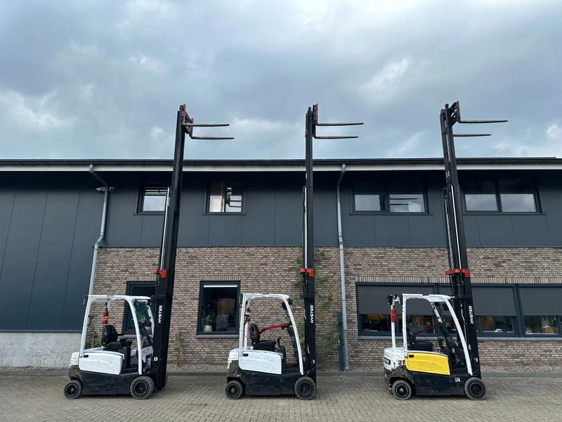 Hyster J1.8XN MWB 1.8 ton Triplex Freelift Sideshift Positioner Elektra Heftruck Accu 2023 - Electric forklift: picture 3 Hyster J1.8XN MWB 1.8 ton Triplex Freelift Sideshift Positioner Elektra Heftruck Accu 2023 - Electric forklift: picture 3