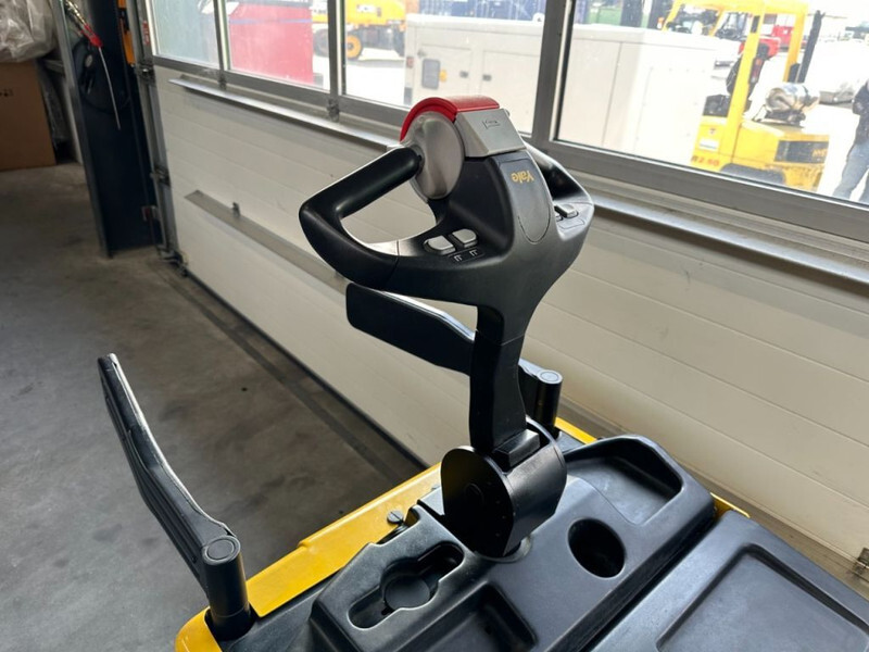 Pallet truck Hyster MP20X FBW 2 ton Palletwagen Elektra Pallettruck Meerijder: picture 6