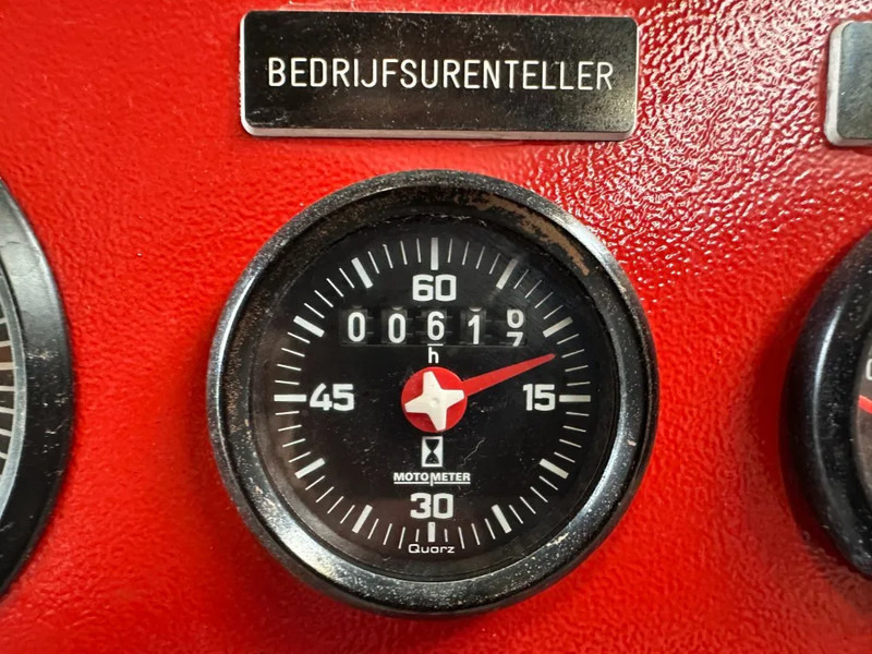 Iveco 8361 SRM 32.00 Van Wijk & Boerma 567 m3 / h 295 PK 8.6 bar Diesel Waterpompset Firepack - Water pump: picture 5 Iveco 8361 SRM 32.00 Van Wijk & Boerma 567 m3 / h 295 PK 8.6 bar Diesel Waterpompset Firepack - Water pump: picture 5