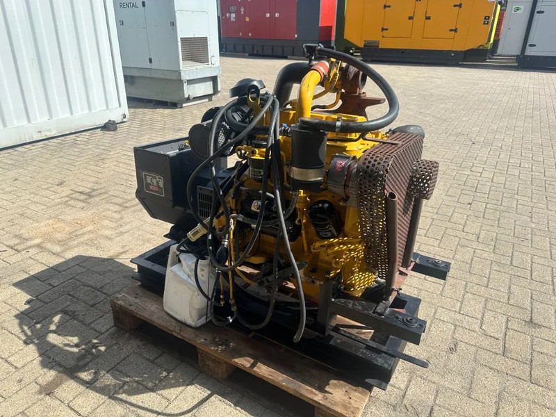 John Deere 3029 Stamford 30 kVA generatorset - Generator set: picture 4 John Deere 3029 Stamford 30 kVA generatorset - Generator set: picture 4