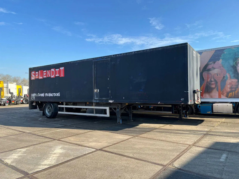 Netam-Fruehauf ONCRK 22110 - Closed box semi-trailer: picture 2 Netam-Fruehauf ONCRK 22110 - Closed box semi-trailer: picture 2