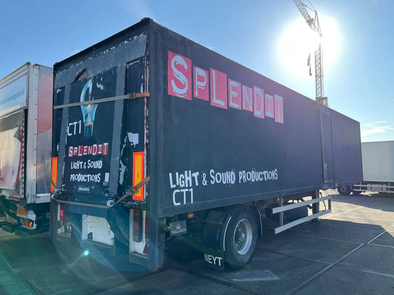 Netam-Fruehauf ONCRK 22110 - Closed box semi-trailer: picture 5 Netam-Fruehauf ONCRK 22110 - Closed box semi-trailer: picture 5