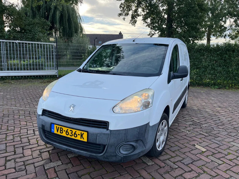 Peugeot Partner 120 1.6 HDI (motorstoring. Maximale snelheid 70 km per uur) - Small van: picture 2 Peugeot Partner 120 1.6 HDI (motorstoring. Maximale snelheid 70 km per uur) - Small van: picture 2