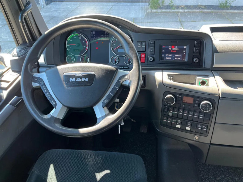Tractor unit MAN TGX 400: picture 19