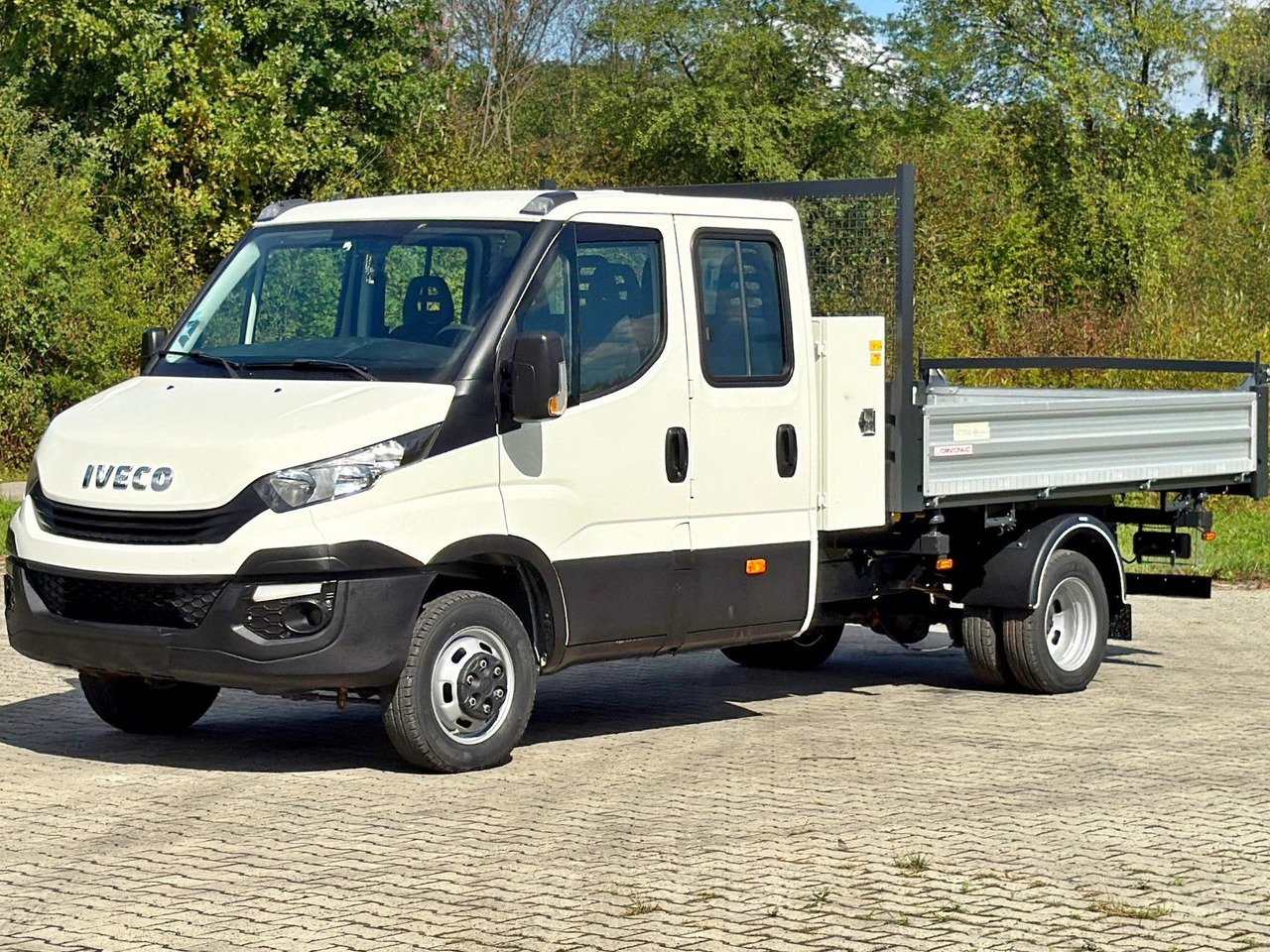 Iveco 35C12 * KIPPER 3,10m * Doppel Kabine* TOPZUSTAND - Tipper van, Combi van: picture 5 Iveco 35C12 * KIPPER 3,10m * Doppel Kabine* TOPZUSTAND - Tipper van, Combi van: picture 5