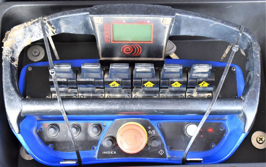 Crane truck Iveco Stralis 310 PRITSCHE 7,05m +KRAN +FUNK Iveco Stralis 310 PRITSCHE 7,05m +KRAN +FUNK: picture 11 Crane truck Iveco Stralis 310 PRITSCHE 7,05m +KRAN +FUNK Iveco Stralis 310 PRITSCHE 7,05m +KRAN +FUNK: picture 11