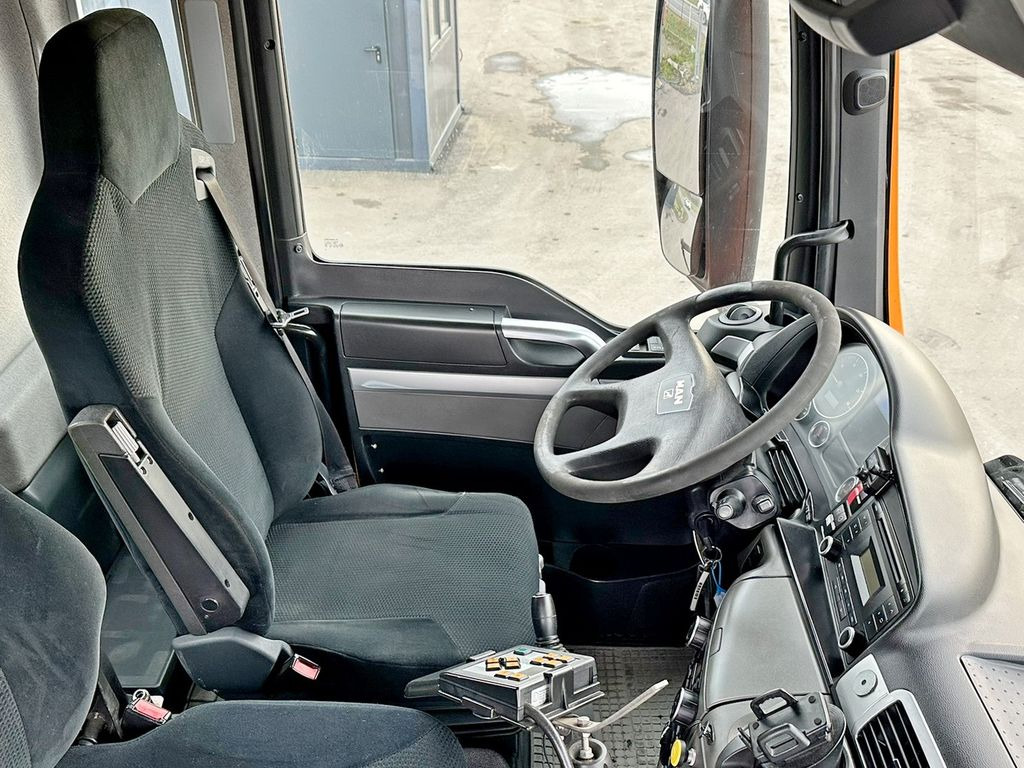 Crane truck, Tipper MAN TGS 18.360 * HIAB 099 E-3 HIDUO + FUNK *4x4: picture 13