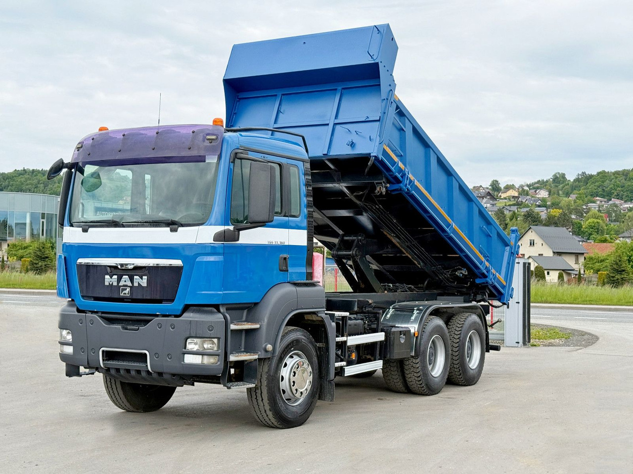 MAN TGS 33.360 * KIPPER 5,10 m + BORDMATIC /6x4* TOP - Tipper, Crane truck: picture 1 MAN TGS 33.360 * KIPPER 5,10 m + BORDMATIC /6x4* TOP - Tipper, Crane truck: picture 1