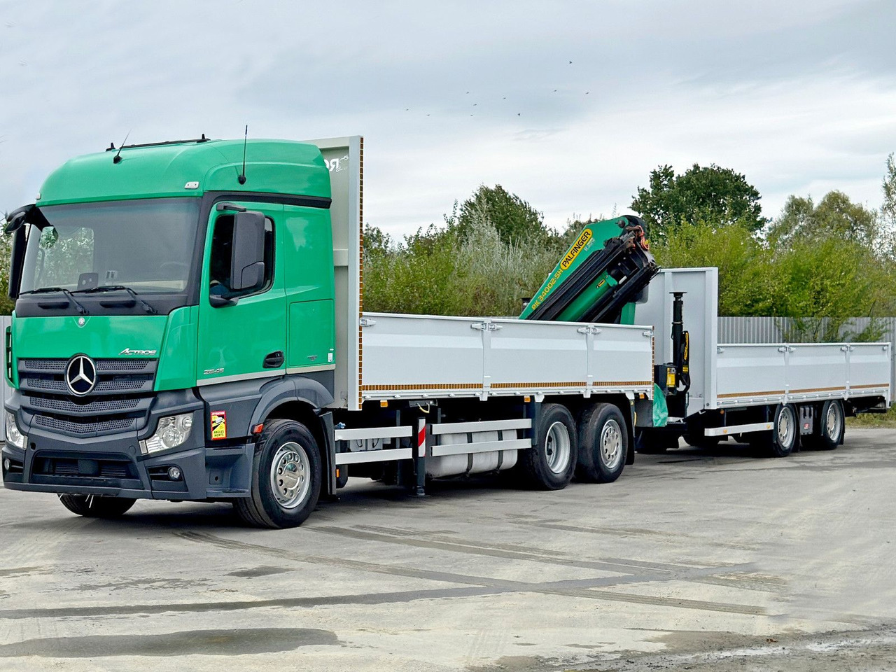 Mercedes-Benz ACTROS 2645* PK 34002 - SH C/FUNK+Anhänger* TOP - Crane truck: picture 3 Mercedes-Benz ACTROS 2645* PK 34002 - SH C/FUNK+Anhänger* TOP - Crane truck: picture 3