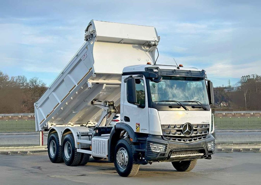 Mercedes-Benz AROCS 3240* KIPPER 5,10 + BORDMATIC / 6x4 Mercedes-Benz AROCS 2640* KIPPER 5,10 + BORDMATIC / 6x4 - Tipper: picture 1 Mercedes-Benz AROCS 3240* KIPPER 5,10 + BORDMATIC / 6x4 Mercedes-Benz AROCS 2640* KIPPER 5,10 + BORDMATIC / 6x4 - Tipper: picture 1