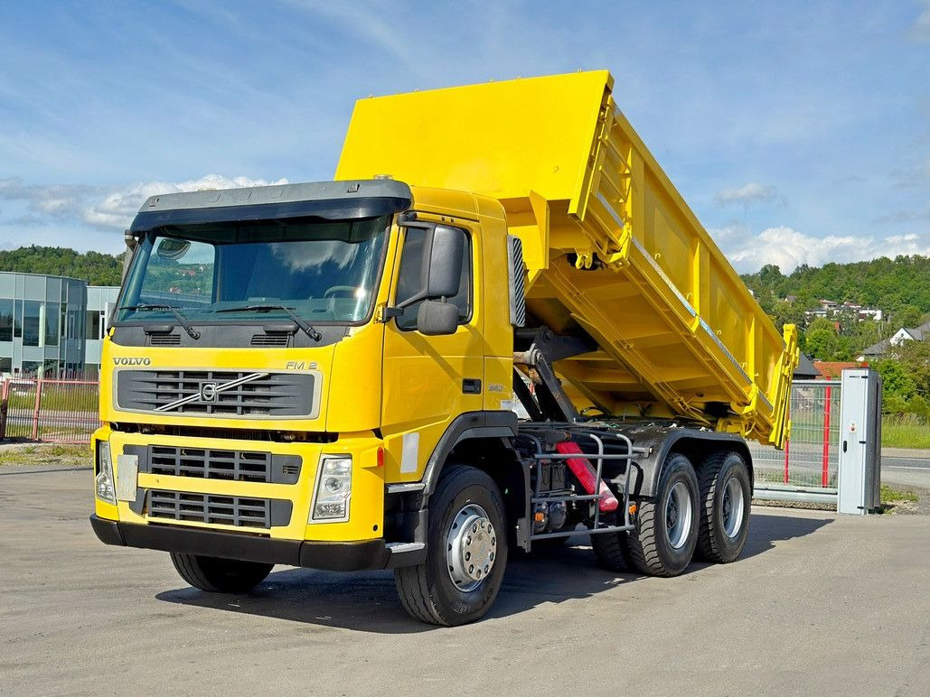 Volvo FM 370 Kipper 6,20 m + BORDMATIC / 8x4 Volvo FM 12 340 Kipper 5,05 m + BORDMATIC / 6x4 - Tipper, Crane truck: picture 2 Volvo FM 370 Kipper 6,20 m + BORDMATIC / 8x4 Volvo FM 12 340 Kipper 5,05 m + BORDMATIC / 6x4 - Tipper, Crane truck: picture 2