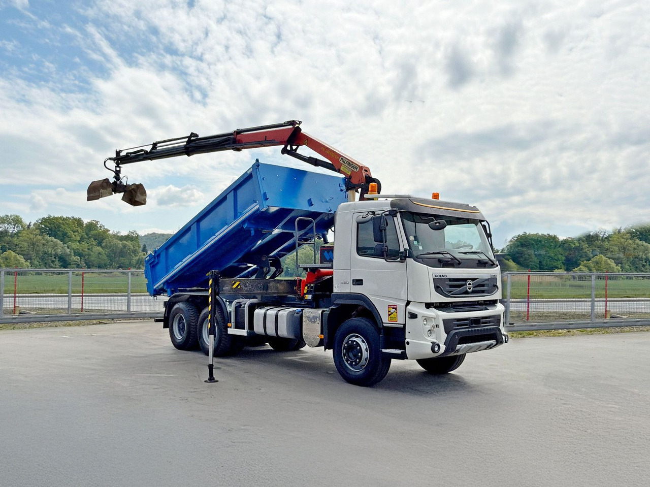 Volvo FMX 450 Kipper 5,15m * PK 14002-EH B * 6x4 * TOP - Crane truck: picture 2 Volvo FMX 450 Kipper 5,15m * PK 14002-EH B * 6x4 * TOP - Crane truck: picture 2