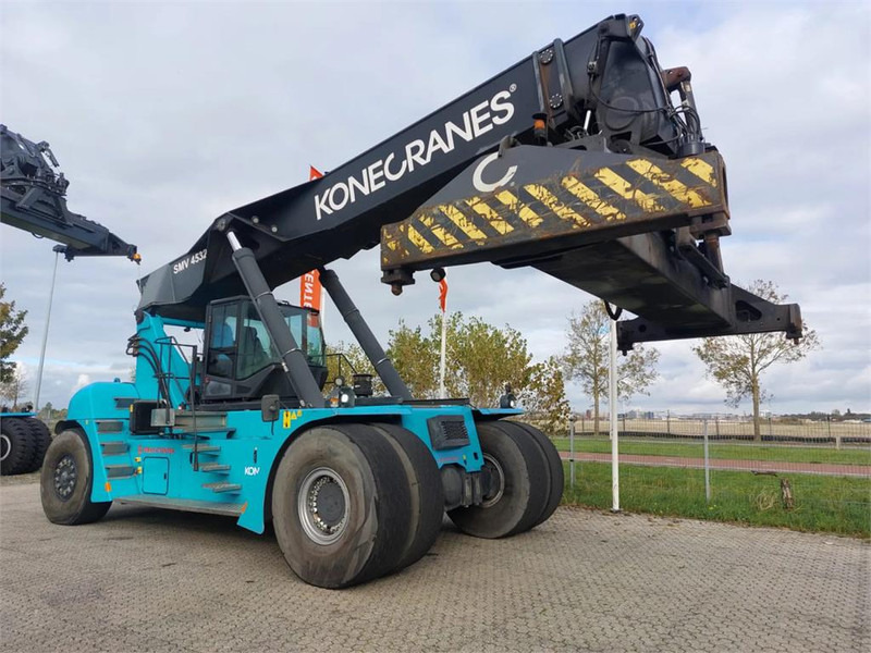 KONECRANES SMV 4532 TC5 - Reach stacker: picture 3 KONECRANES SMV 4532 TC5 - Reach stacker: picture 3