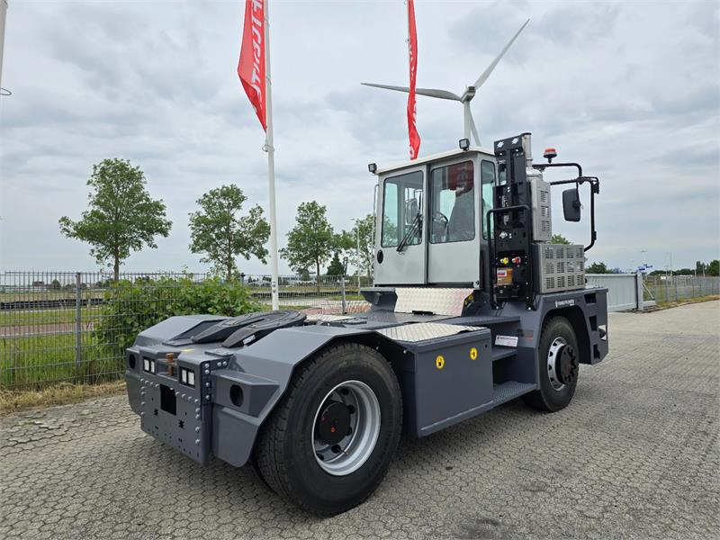 Terminal tractor Mafi R336 4x4: picture 6 Terminal tractor Mafi R336 4x4: picture 6