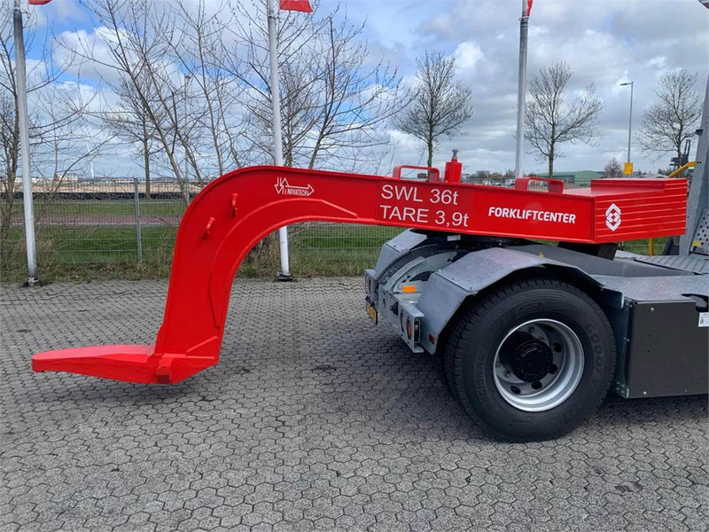 Novatech Gooseneck 36T - Material handling equipment: picture 2 Novatech Gooseneck 36T - Material handling equipment: picture 2