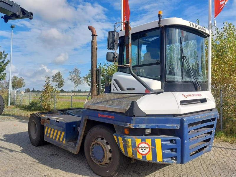 Terberg RT283 4x4 - Terminal tractor: picture 1 Terberg RT283 4x4 - Terminal tractor: picture 1