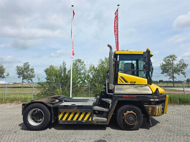 Terberg RT283 4x4 - Terminal tractor: picture 3 Terberg RT283 4x4 - Terminal tractor: picture 3